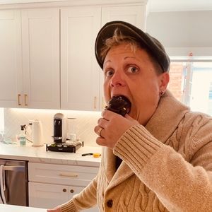 Meet your Posher, Sara